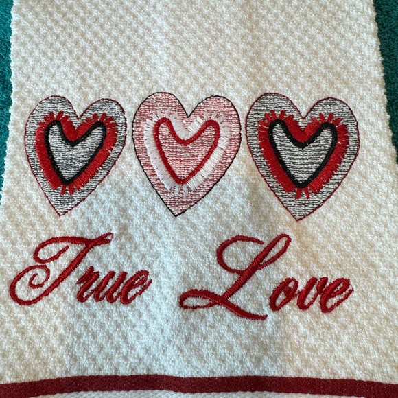 New Embroidered Kitchen Towel with 3 hearts and the saying (True Love). 16 by 27 - Picture 2 of 2